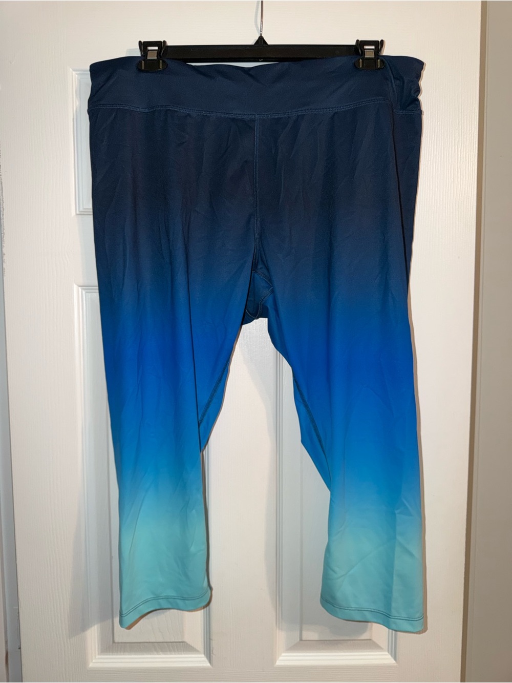 Xersion Plus Size 2X Fitted Blue Ombre Cropped Active Leggings